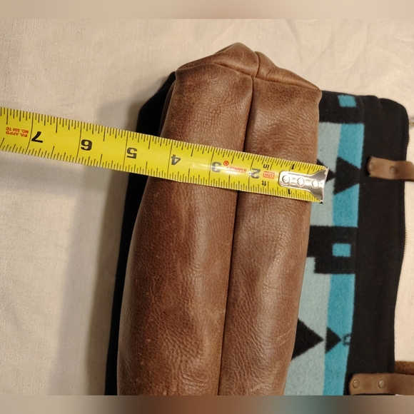 Nan-made Leather And Wool Purse - Picture 3 of 12